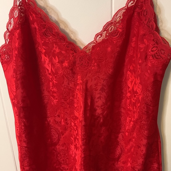 Vintage Victoria's Secret Gold Label Red Lace Slip Dress Size Large - Picture 2 of 6
